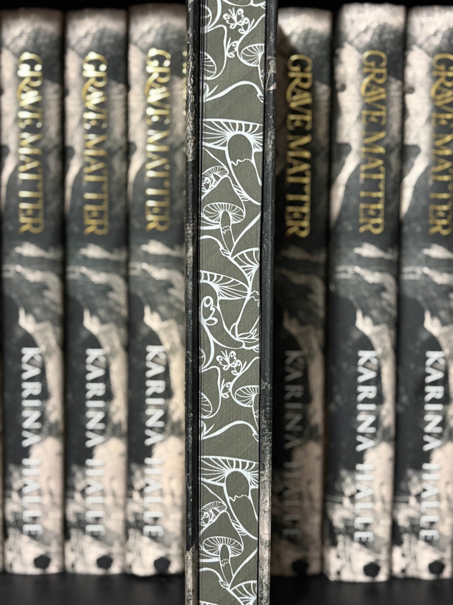 Signed Special Edition - Grave Matter - Karina Halle