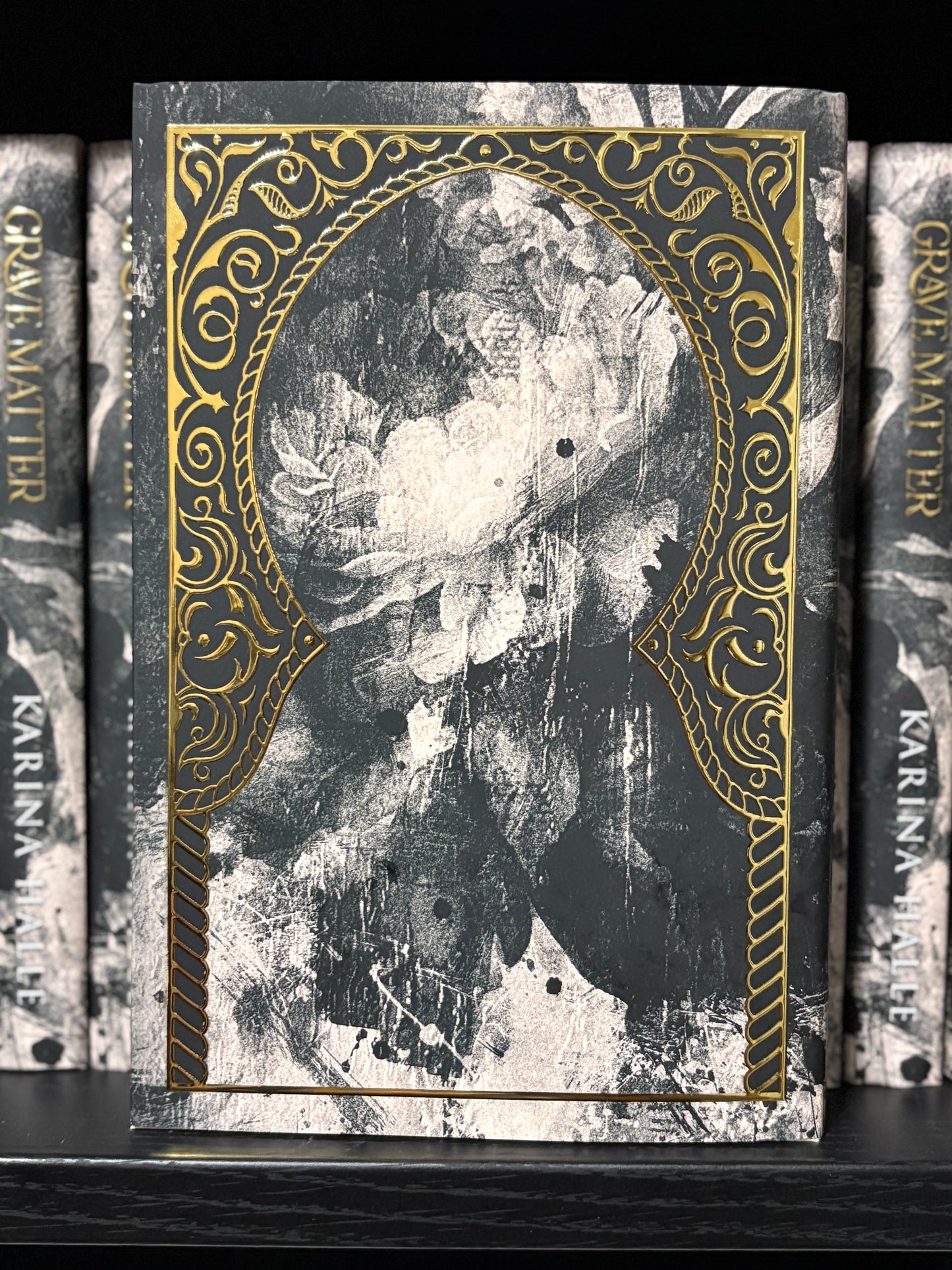 Signed Special Edition - Grave Matter - Karina Halle